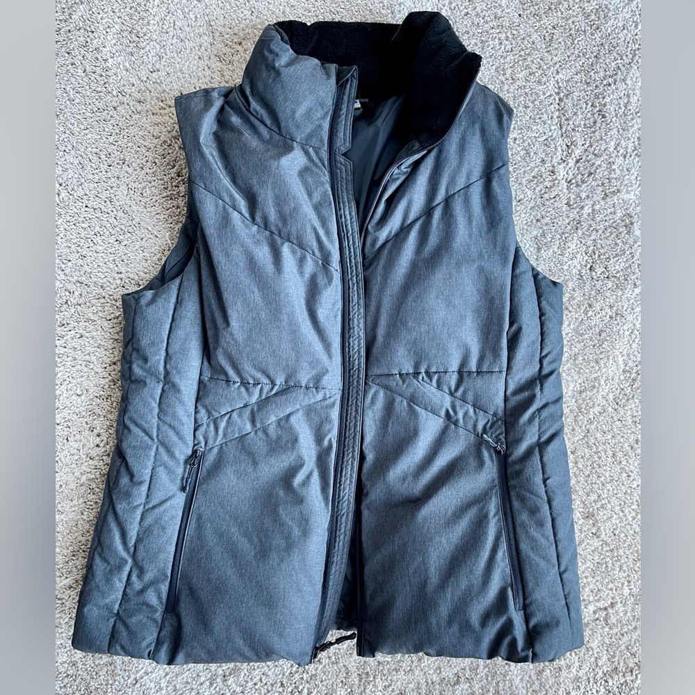 Champion Puffer Vest in Dark Gray with Side Zip Pockets NWOT